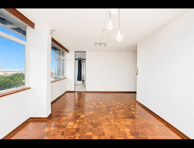 2.5 BEDROOM APARTMENT FOR SALE IN GLENWOOD
